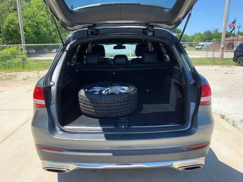 Used 2017 Mercedes-Benz GLC 300 4MATIC image 18
