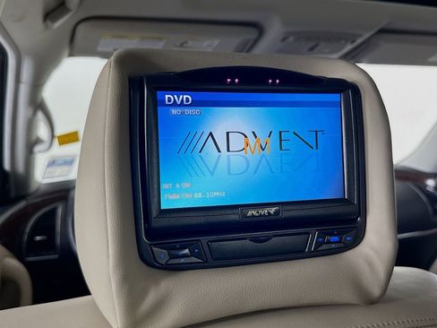 Used 2020 Nissan Armada SL w/ Premium Package image 29