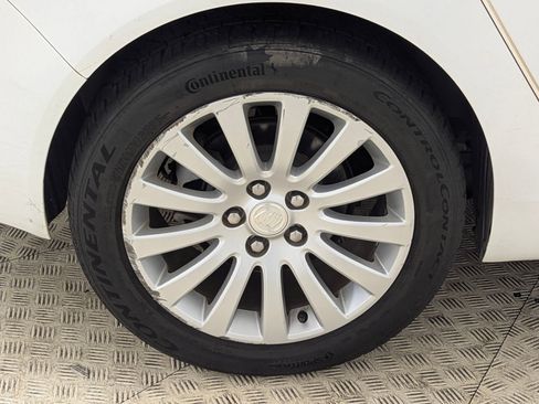 Used 2011 Buick Regal CXL w/ RL3 Preferred Equipment Group image 11