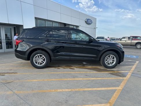 New 2026 Ford Explorer Active image 11