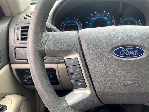 Used 2011 Ford Fusion SE w/ 201A Rapid Spec Order Code FWD image 18
