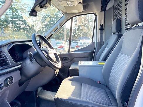 Used 2020 Ford Transit 250 Medium Roof image 10