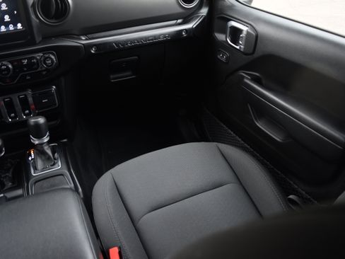 Used 2023 Jeep Wrangler Sport S image 14