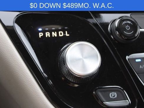 Used 2024 Chrysler Voyager LX image 40