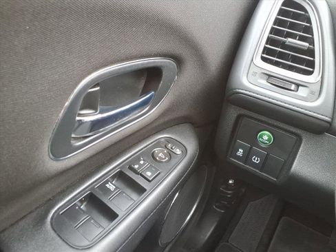 Used 2016 Honda HR-V EX image 19