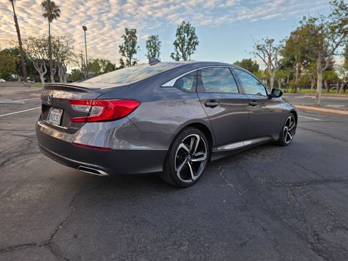 Used 2019 Honda Accord Sport image 5