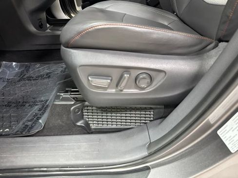Used 2021 Toyota Sienna XSE FWD image 9