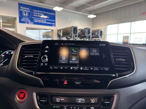 Certified 2024 Honda Ridgeline RTL image 14