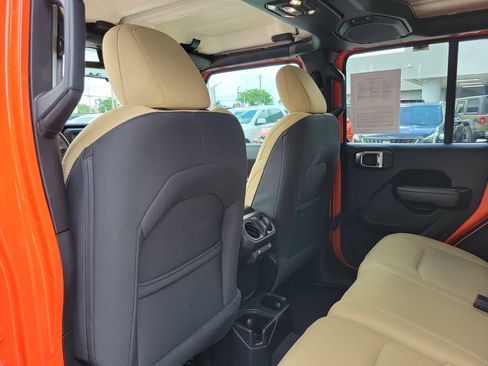 Used 2020 Jeep Wrangler Unlimited Sport AWD/4WD image 16