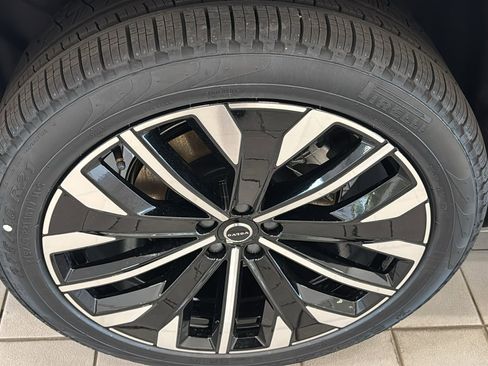 New 2026 Volvo XC90 T8 Ultra w/ Lounge Package AWD/4WD image 34