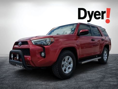 Used 2017 Toyota 4Runner SR5 image 8