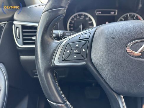 Used 2017 INFINITI QX30 w/ Cargo Package image 22