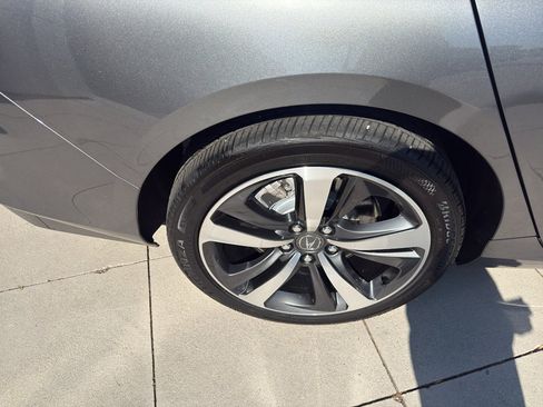 Used 2025 Acura TLX w/ Technology Package image 9