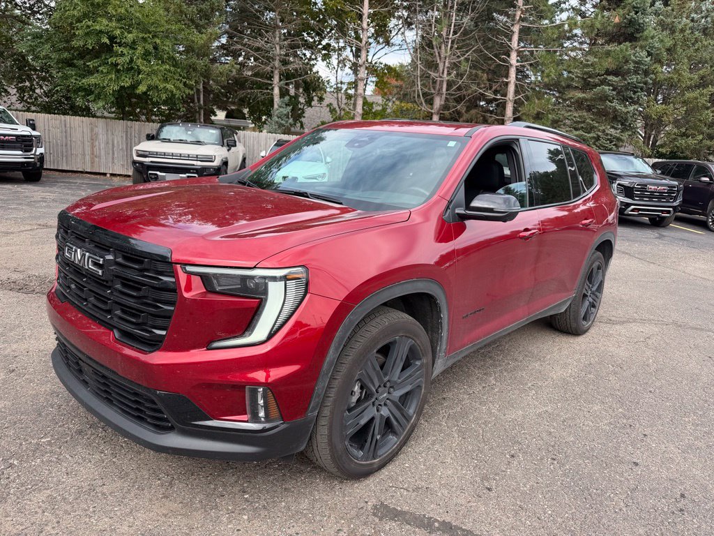 Used 2025 GMC Acadia Elevation w/ Elevation Premium Package AWD/4WD image 5