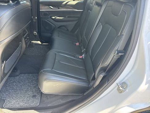 New 2026 Jeep Grand Cherokee Limited AWD/4WD image 21