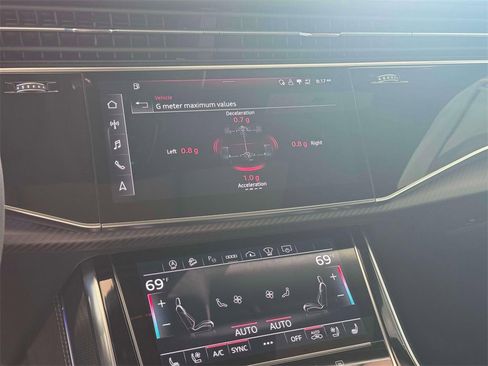 Used 2024 Audi RS Q8 4.0T image 17