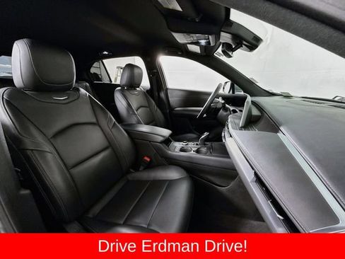 Used 2025 Cadillac XT4 Premium Luxury AWD/4WD image 24