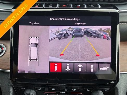 Certified 2025 Jeep Grand Cherokee Summit w/ Obsidian Package AWD/4WD image 19