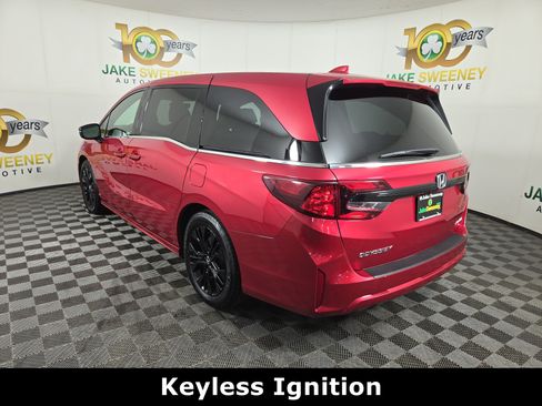 Used 2025 Honda Odyssey Sport-L image 6
