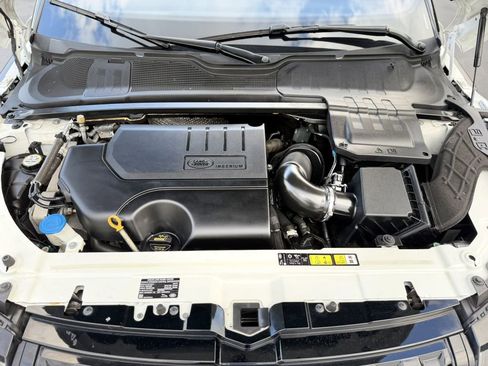 Used 2019 Land Rover Range Rover Evoque HSE Dynamic AWD/4WD image 22