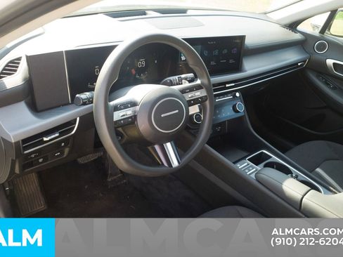 Used 2025 Hyundai Sonata SEL image 6