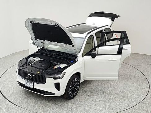 New 2026 Volvo XC90 T8 Ultra w/ Lounge Package image 38