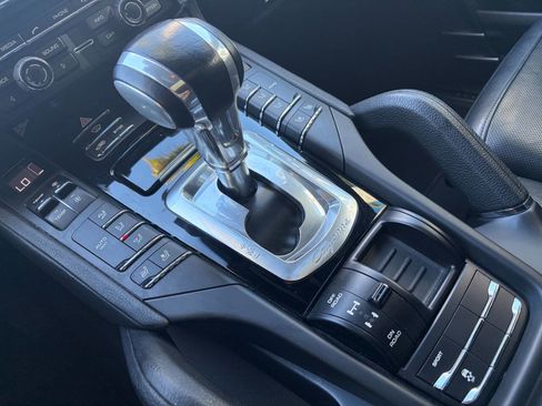 Used 2015 Porsche Cayenne Diesel image 63