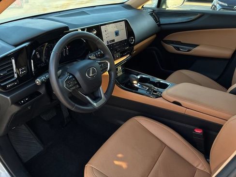 Used 2024 Lexus NX 350 AWD image 11