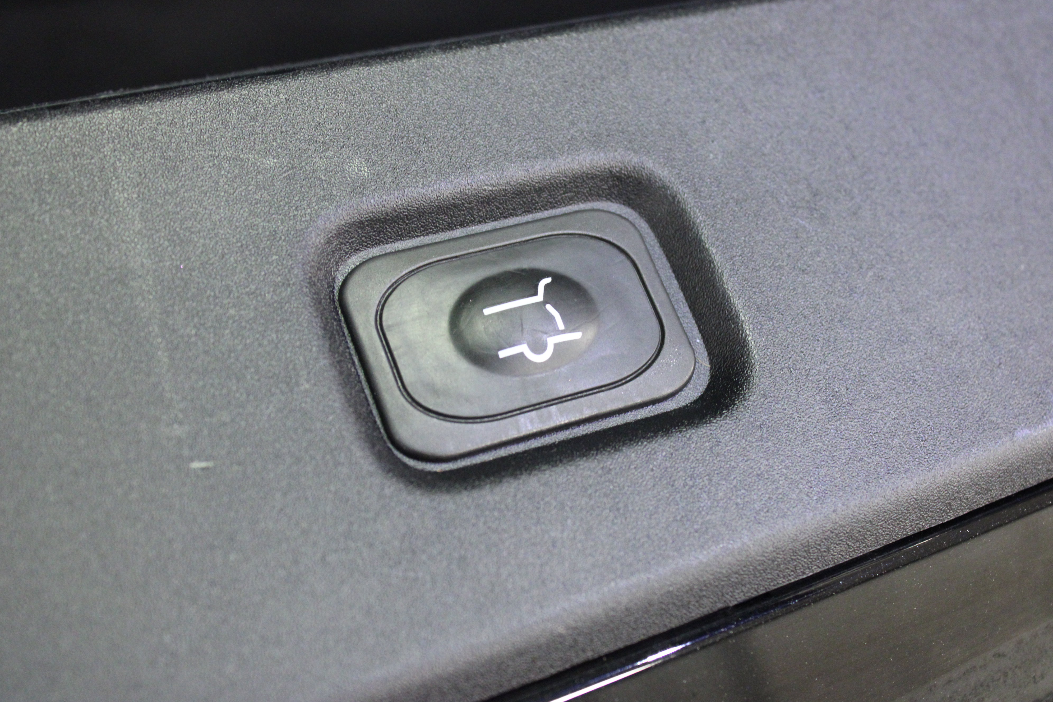 Used 2025 Lincoln Navigator Reserve AWD/4WD image 15