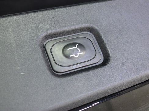 Used 2025 Lincoln Navigator Reserve AWD/4WD image 15