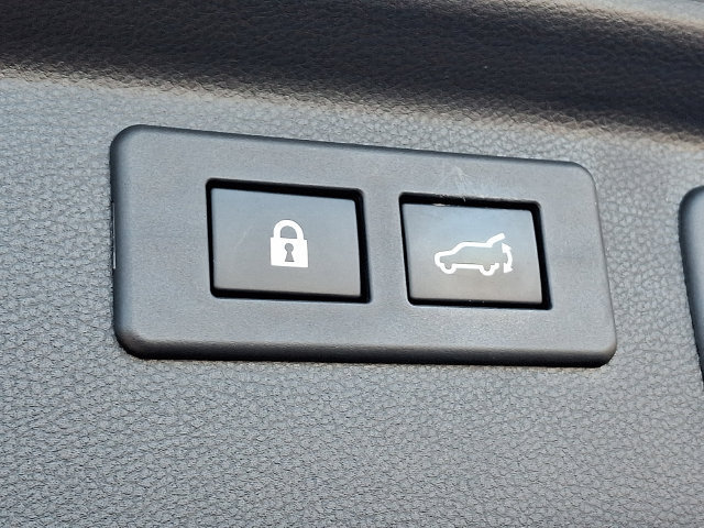 Certified 2023 Subaru Forester Premium AWD/4WD image 31