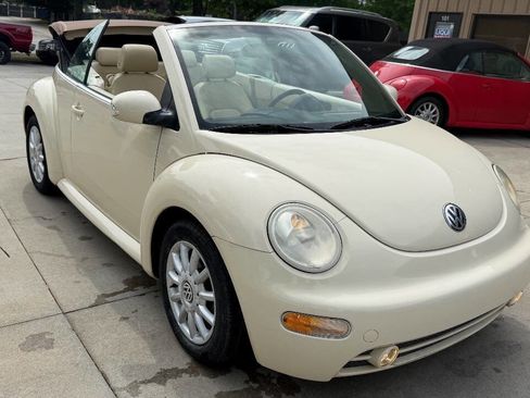 Used 2004 Volkswagen Beetle GLS FWD image 12