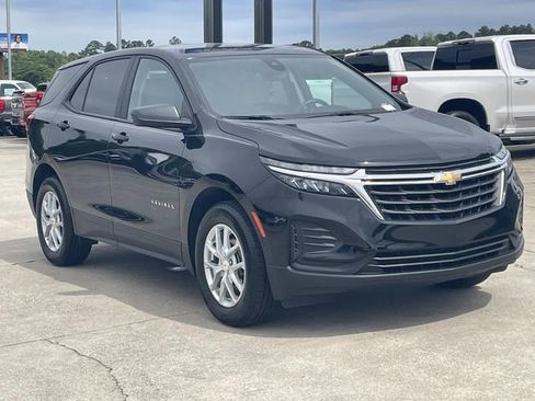 Used 2024 Chevrolet Equinox LS w/ LS Convenience Package FWD image 5