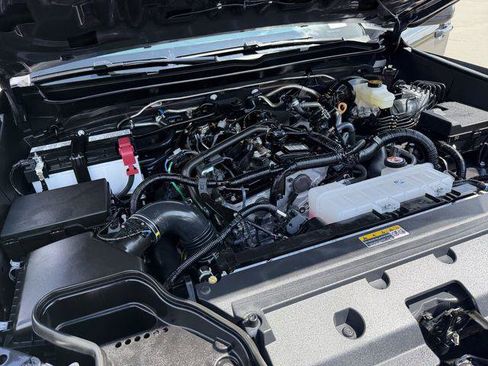 Certified 2025 Toyota Tacoma SR5 RWD image 22
