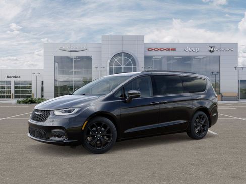 New 2026 Chrysler Pacifica Select w/ S Appearance Package image 2