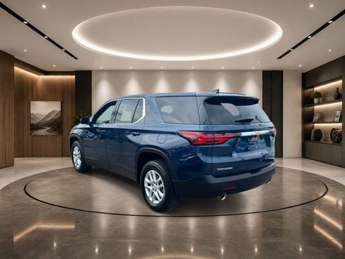 Certified 2023 Chevrolet Traverse LS FWD image 5