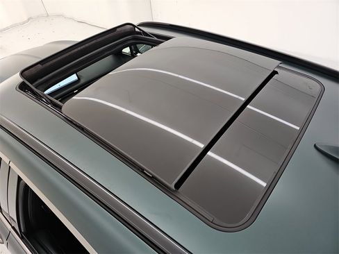 Used 2024 Genesis GV70 2.5T w/ Sport Prestige Package image 47