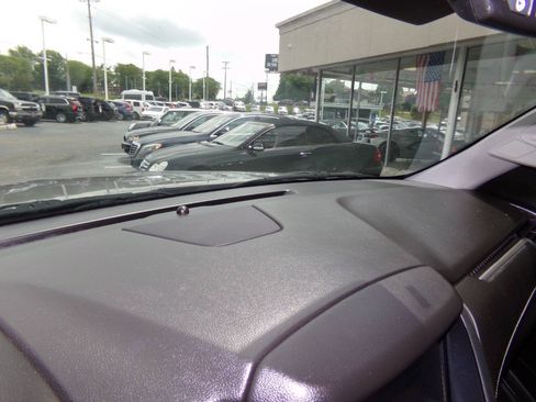 Used 2019 Chevrolet Suburban Premier w/ Premier Plus Edition AWD/4WD image 62