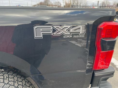 Used 2024 Ford F250 Lariat w/ Lariat Ultimate Package image 11