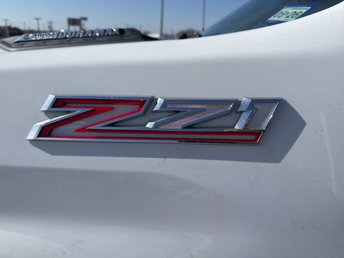 Used 2022 Chevrolet Silverado 2500 LT w/ Z71 Sport Edition image 13