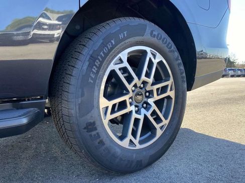 New 2025 Ford Expedition Max Active image 9