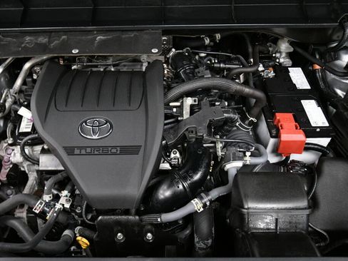Certified 2025 Toyota Highlander LE image 36
