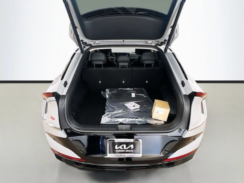 New 2026 Kia EV6 Wind RWD image 27