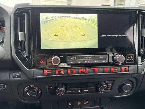 Used 2025 Nissan Frontier PRO-4X w/ Interior Protection Package AWD/4WD image 22