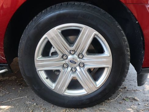 Used 2019 Ford Expedition Max XLT w/ Equipment Group 202A AWD/4WD image 45