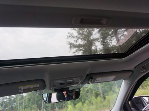 Used 2018 Toyota Highlander XLE FWD image 13