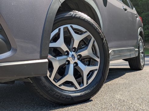 Used 2023 Subaru Forester Premium AWD/4WD image 34