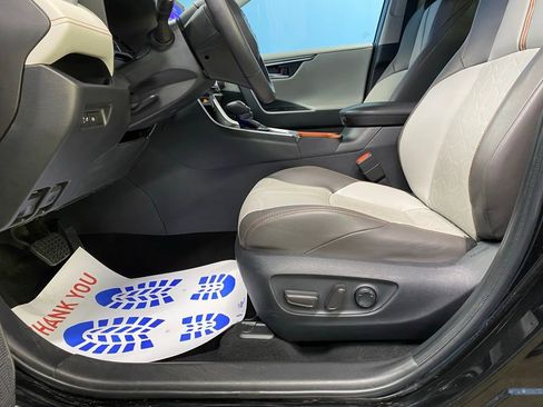 Used 2024 Toyota RAV4 Adventure image 14