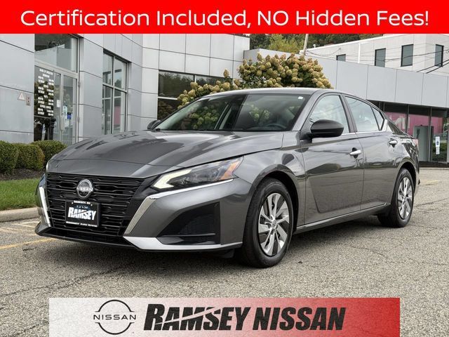 Certified 2025 Nissan Altima 2.5 S FWD image 1