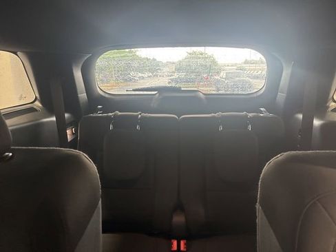 Used 2020 Ford Explorer XLT RWD image 25